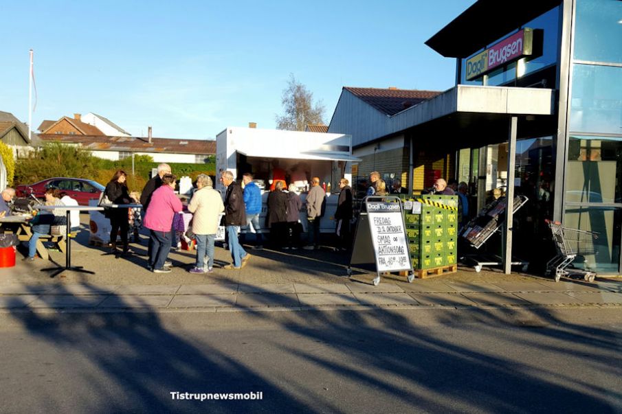 Fredag var der smags/auktions-dag i DagliBrugsen i Tistrup.