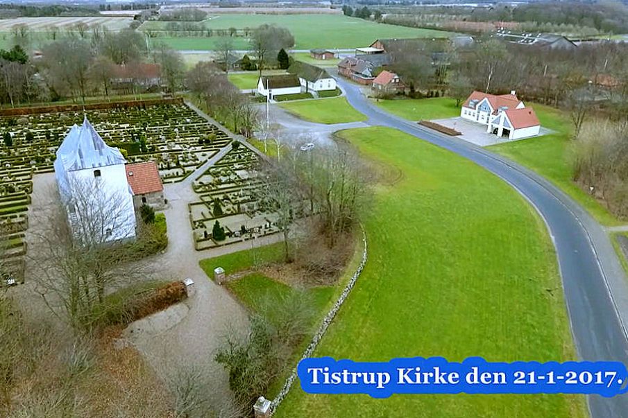 Video: Tistrup Kirke er en kirke fra år 1100, der ligger i Ribe Stift - Wikipedia